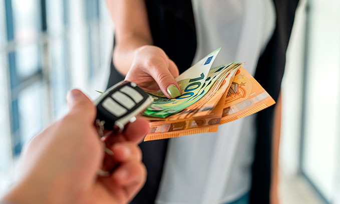 tasar coche siniestrado